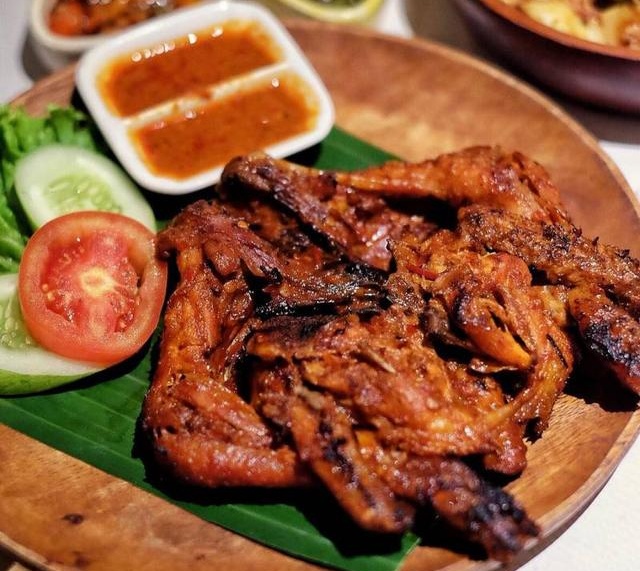  Resep  Ayam  Taliwang  Khas  Lombok  yang Pedas dan Menggoda 
